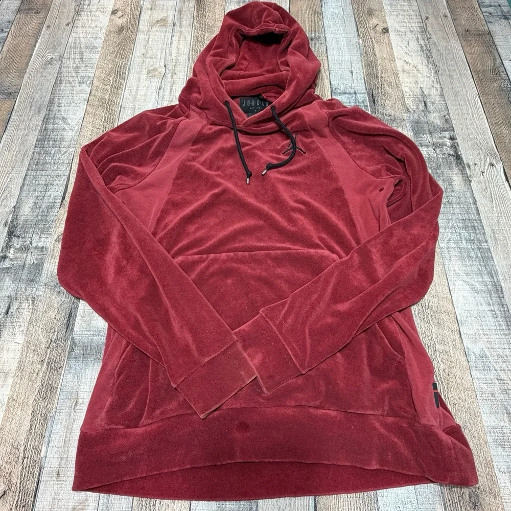 Jordan Hoodie Mens Medium Red Velour Pullover Jumpman Athleisure Casual Logo